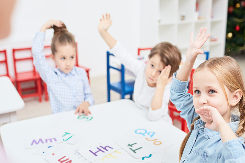 English lab for toddlers and kindergarten